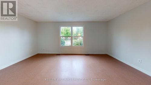 Living room - 738 Homeview Road, London, ON - Indoor Photo Showing Other Room