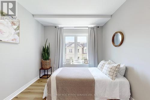 91 - 1250 Saint Martins Drive, Pickering, ON - Indoor Photo Showing Bedroom