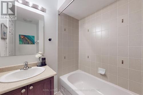 91 - 1250 Saint Martins Drive, Pickering, ON - Indoor Photo Showing Bathroom