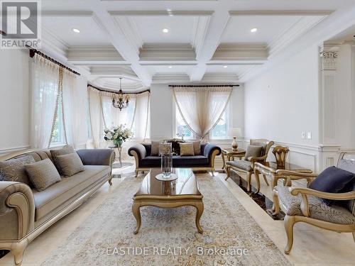 54 Maryvale Crescent, Richmond Hill, ON - Indoor Photo Showing Living Room