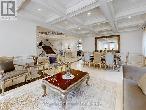 54 Maryvale Crescent, Richmond Hill, ON - Indoor Photo Showing Living Room