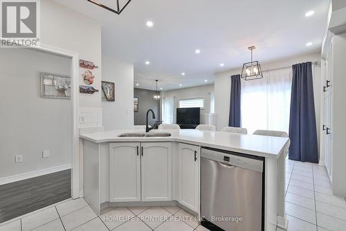 6 Raintree Crescent, Richmond Hill, ON - Indoor Photo Showing Kitchen With Double Sink