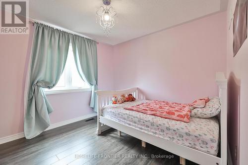 6 Raintree Crescent, Richmond Hill, ON - Indoor Photo Showing Bedroom