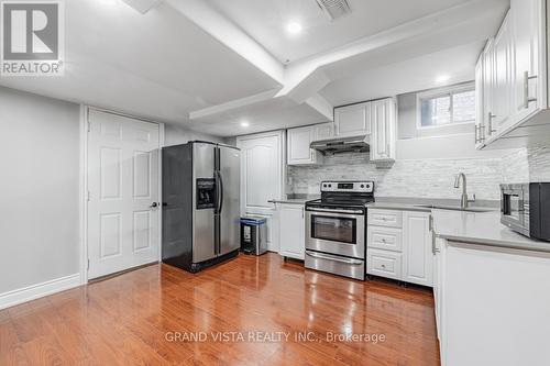 83 Chalkfarm Crescent, Brampton, ON - Indoor Photo Showing Kitchen With Upgraded Kitchen