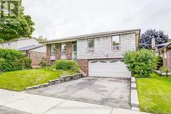 7163 COPENHAGEN ROAD  Mississauga, ON L5N 2A1