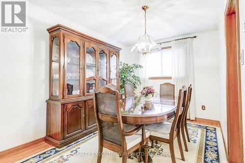 7163 Copenhagen Road, Mississauga, ON - Indoor Photo Showing Dining Room