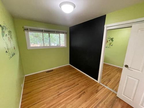 1415 72Nd Avenue, Grand Forks, BC - Indoor Photo Showing Other Room