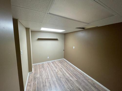 1415 72Nd Avenue, Grand Forks, BC - Indoor Photo Showing Basement