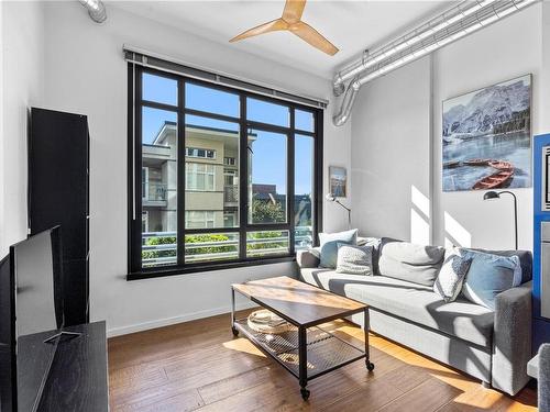 416-1029 View St, Victoria, BC - Indoor