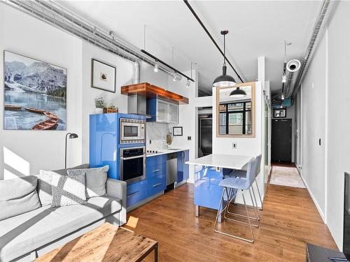 416-1029 View St, Victoria, BC - Indoor Photo Showing Kitchen