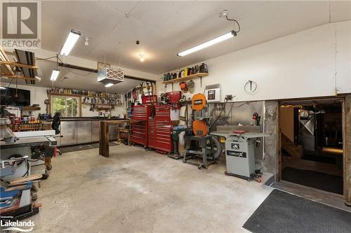 3461 Hwy 141, Utterson, ON - Indoor Photo Showing Garage