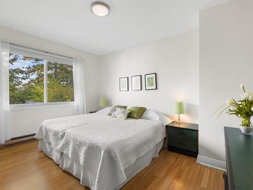 Master bedroom - 11861 Rue Poincaré, Montréal (Ahuntsic-Cartierville), QC - Indoor Photo Showing Bedroom