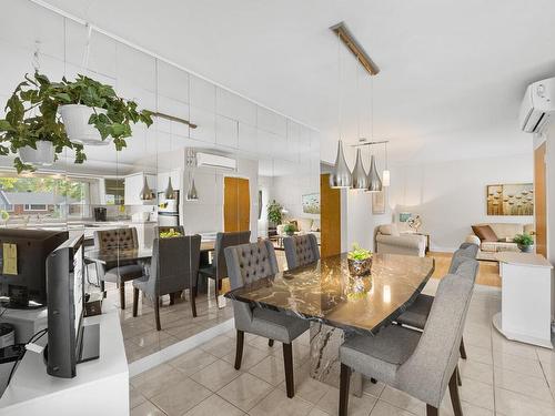 Dining room - 11861 Rue Poincaré, Montréal (Ahuntsic-Cartierville), QC - Indoor Photo Showing Dining Room