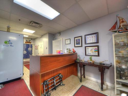 Office - 111-3900 Place De Java, Brossard, QC - Indoor