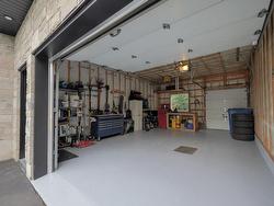 Garage - 