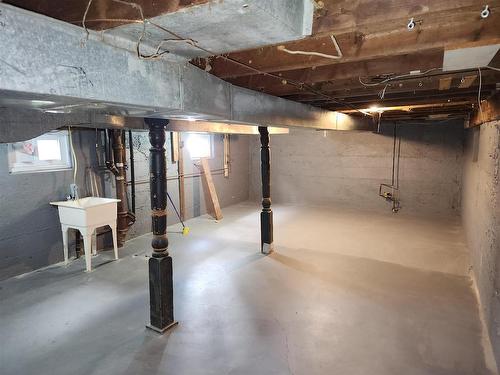 313 Vickers Street N, Thunder Bay, ON - Indoor Photo Showing Basement