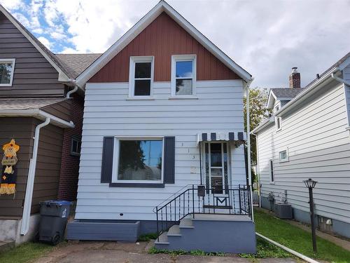 313 Vickers Street N, Thunder Bay, ON - Outdoor