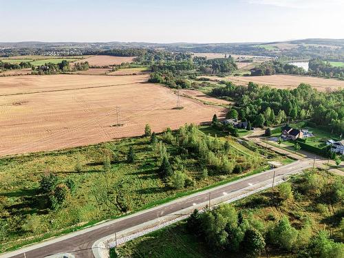 Aerial photo - Rue Étienne-Desmarteau, Sherbrooke (Brompton/Rock Forest/Saint-Élie/Deauville), QC 