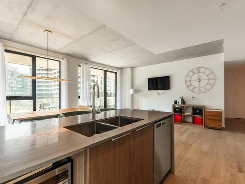 Cuisine - 322-505 Rue De L'Escale, Brossard, QC - Indoor Photo Showing Kitchen With Double Sink