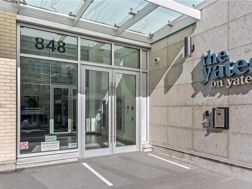 309-848 Yates St, Victoria, BC - Outdoor