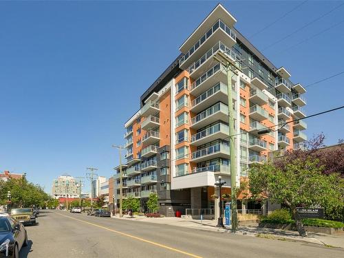 204-838 Broughton St, Victoria, BC - Outdoor With Facade