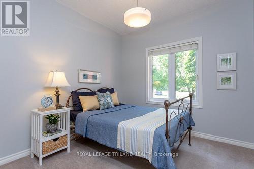 16 Guest Lane, Thames Centre (Mossley), ON - Indoor Photo Showing Bedroom