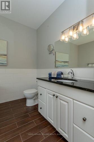 16 Guest Lane, Thames Centre (Mossley), ON - Indoor Photo Showing Bathroom