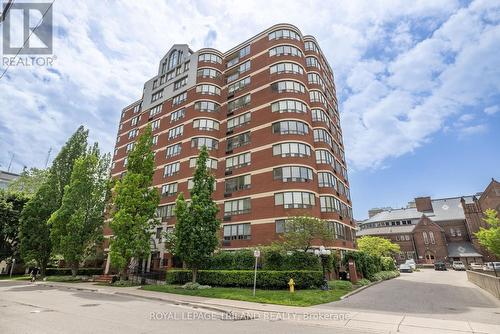 202 - 7 Picton Street, London, ON - Outdoor With Facade