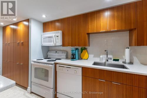 202 - 7 Picton Street, London, ON - Indoor Photo Showing Kitchen