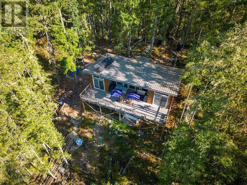 8444 West Sakinaw Lakeshore Way, Pender Harbour, BC - Outdoor