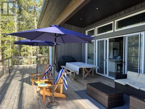 8444 West Sakinaw Lakeshore Way, Pender Harbour, BC - Outdoor With Deck Patio Veranda With Exterior