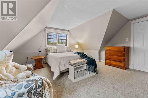 160 Poplar Ridge Road, Pembroke, ON - Indoor Photo Showing Bedroom