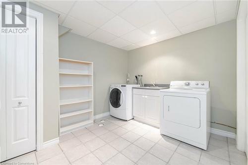 2484 Capilano Crescent, Oakville, ON - Indoor Photo Showing Laundry Room