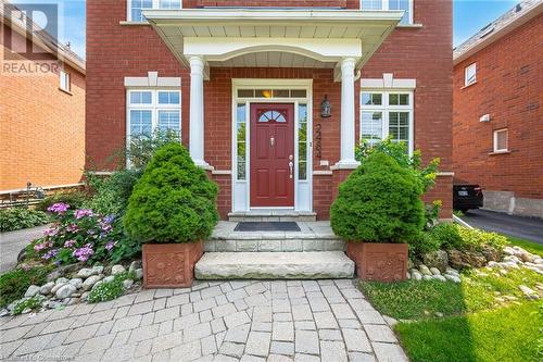 2484 Capilano Crescent, Oakville, ON - Outdoor