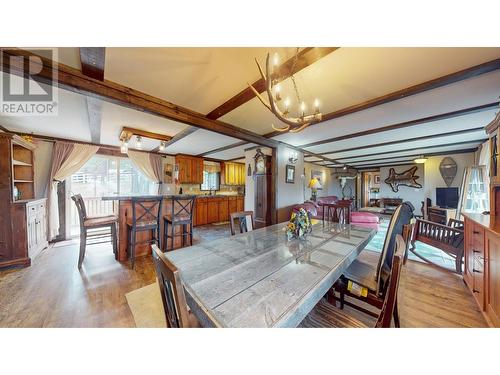 6209 Mission  Road, Cranbrook, BC - Indoor Photo Showing Dining Room