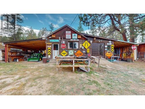 6209 Mission  Road, Cranbrook, BC - Outdoor With Deck Patio Veranda