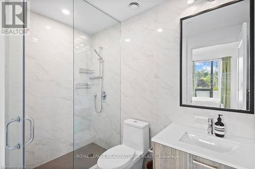 280 Howland Avenue Unit# 302, Toronto, ON - Indoor Photo Showing Bathroom