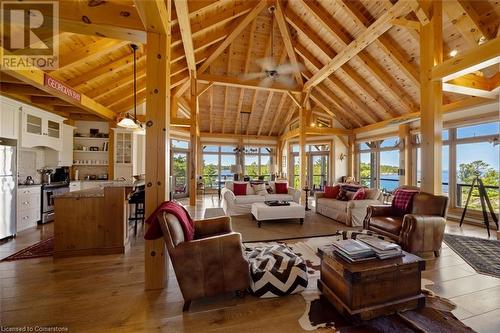 65 B321 Pt. Frying Pan Island, Parry Sound, ON - Indoor Photo Showing Living Room