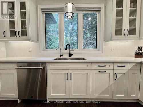 3 Larry Street, Caledon, ON - Indoor Photo Showing Kitchen With Double Sink