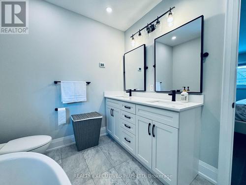 3 Larry Street, Caledon, ON - Indoor Photo Showing Bathroom