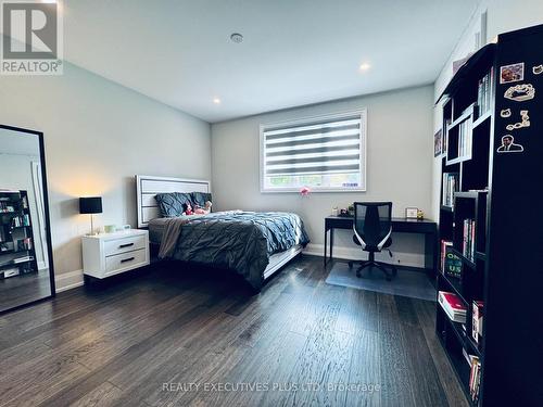 3 Larry Street, Caledon, ON - Indoor Photo Showing Bedroom