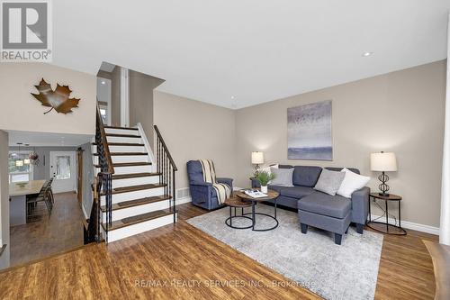 8 Ferri Crescent, Brampton, ON - Indoor Photo Showing Living Room