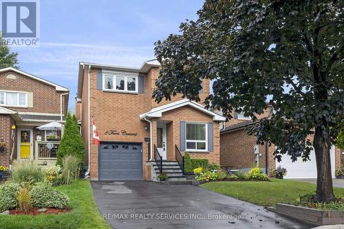 8 Ferri Crescent, Brampton, ON - Outdoor With Facade