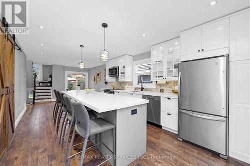 8 Ferri Crescent, Brampton, ON - Indoor Photo Showing Kitchen