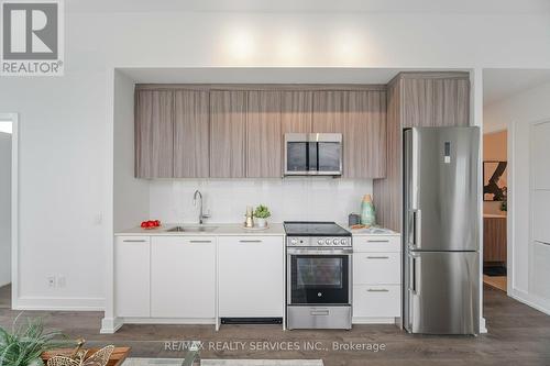 1202 - 225 Veterans Drive, Brampton, ON - Indoor Photo Showing Kitchen