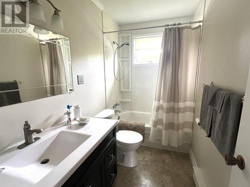 14A Kingsridge Road, Botwood, NL - Indoor Photo Showing Bathroom