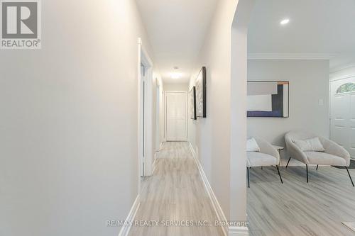 19 Horton Boulevard, Toronto, ON - Indoor