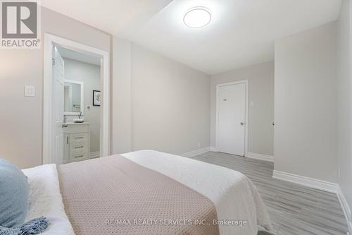 19 Horton Boulevard, Toronto, ON - Indoor Photo Showing Bedroom