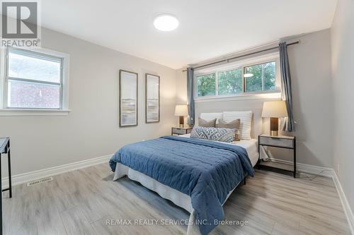 19 Horton Boulevard, Toronto, ON - Indoor Photo Showing Bedroom