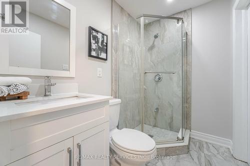 19 Horton Boulevard, Toronto, ON - Indoor Photo Showing Bathroom